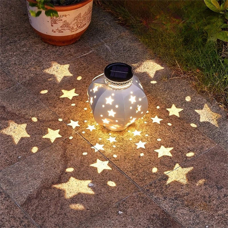 ガーデンスタープロジェクターランプ吊り下げ式ソーラーライト屋 - Yard Lighting Decor のレビューと価格
