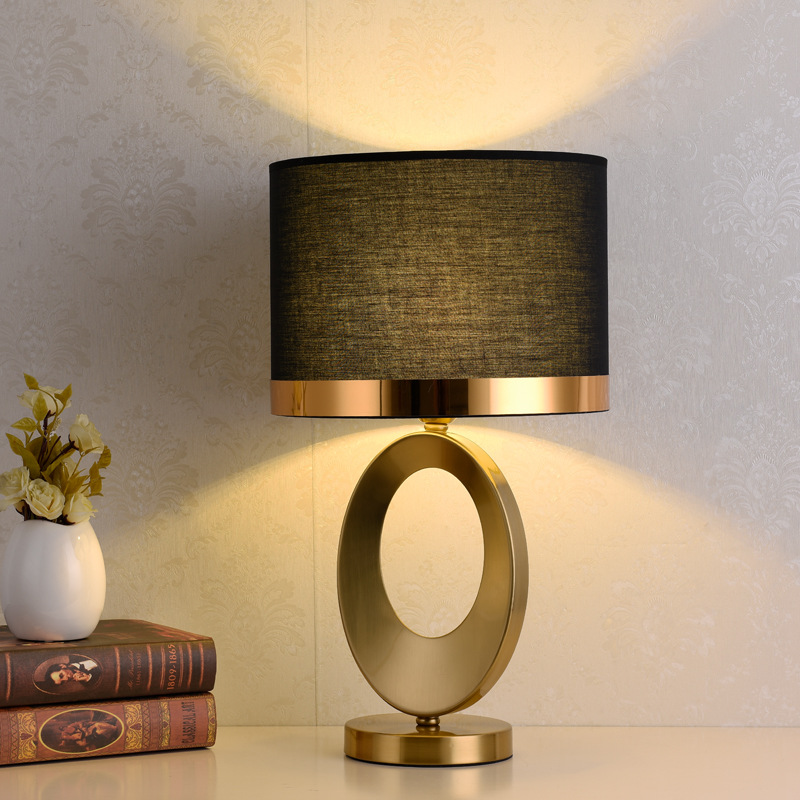 北欧風ライトラグジュアリー小型デスクランプ寝室リビングルーム - Lighting Decor In Room のレビューと価格